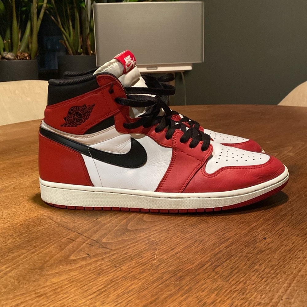 Mens Jordan 1 Retro Chicago (2015) Size 12